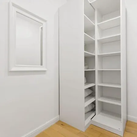 Grand Theatre Prime By Bookinghost Warschau