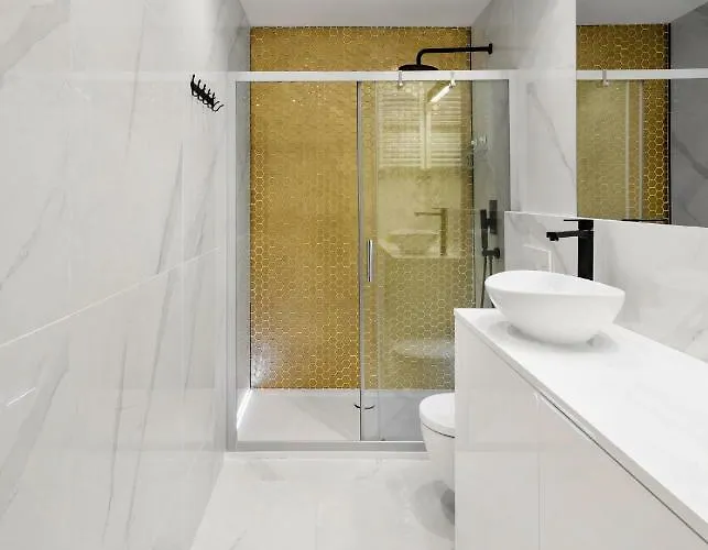 Apartment Grand Theatre Prime By Bookinghost *